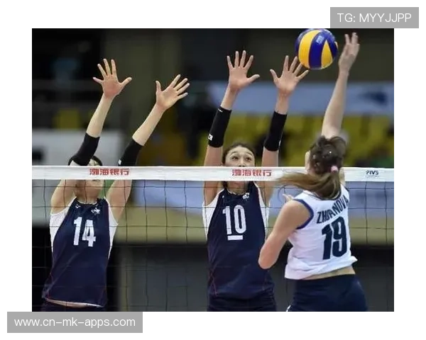 韩排球星赛中痛哭