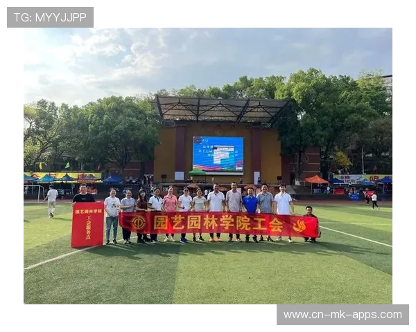 西南大学教师招聘考场考生奔跑入场，视频走红，西南大学2021年教师招聘会